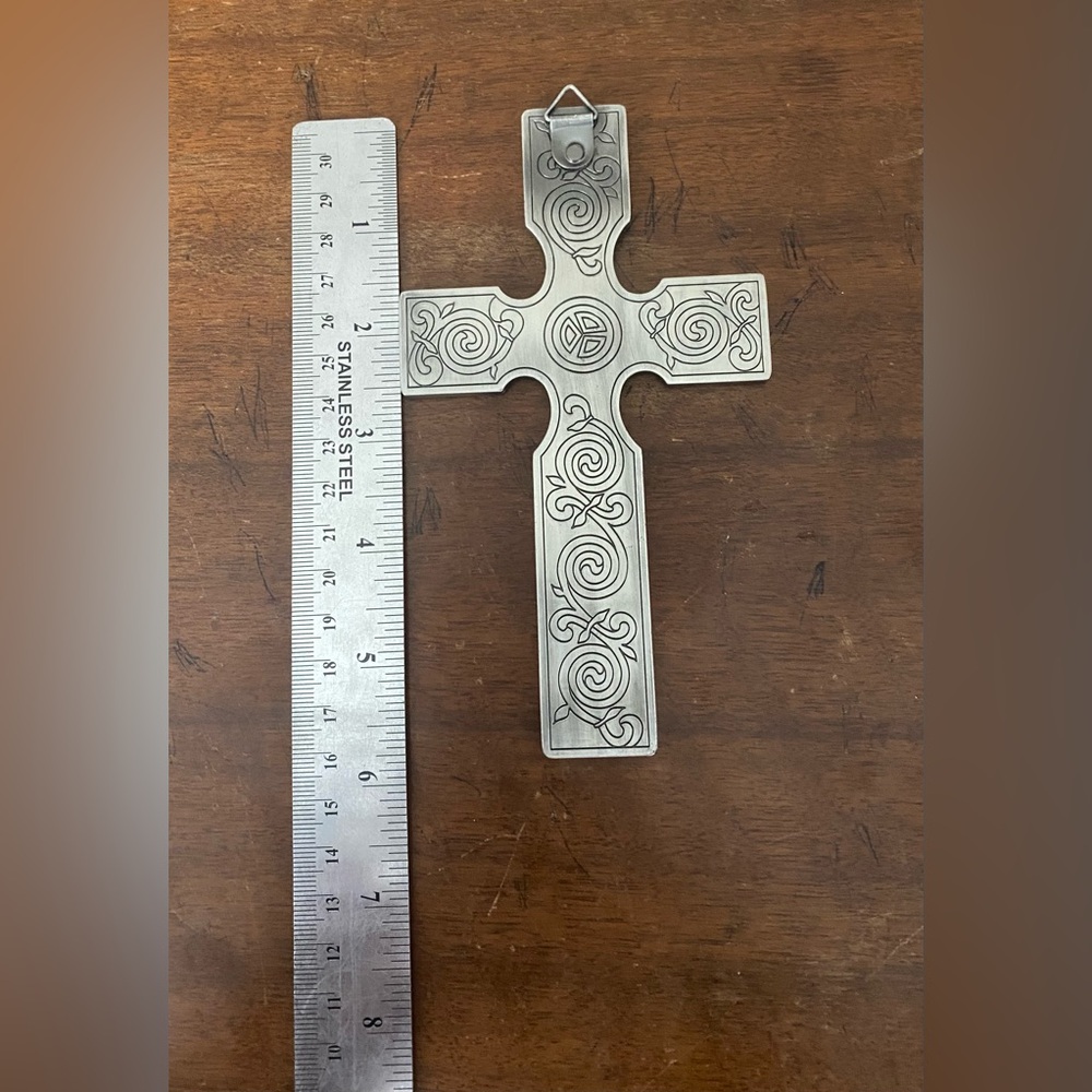 Metal Cross - Picture 5 of 6